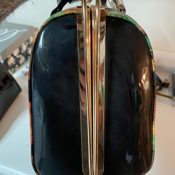 Purse - Picture 3 of 3